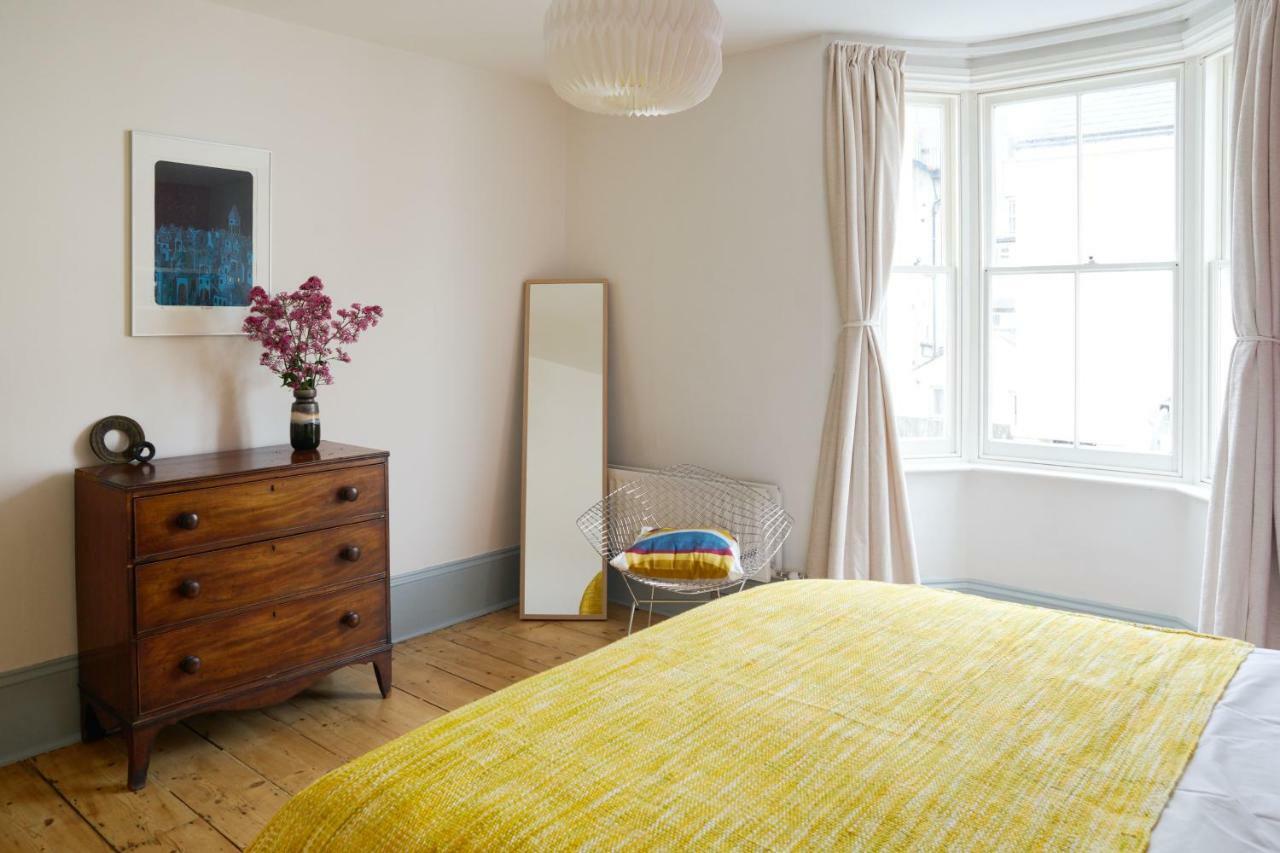 Lovely 4 Bed House 200m From The Brighton