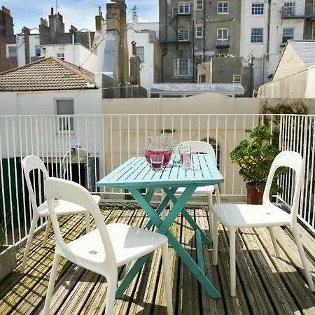 Lovely 4 Bed House 200M From The Beach Brighton Exterior photo