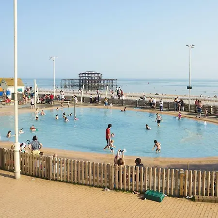 Lovely 4 Bed House 200M From The Beach Brighton Exterior photo