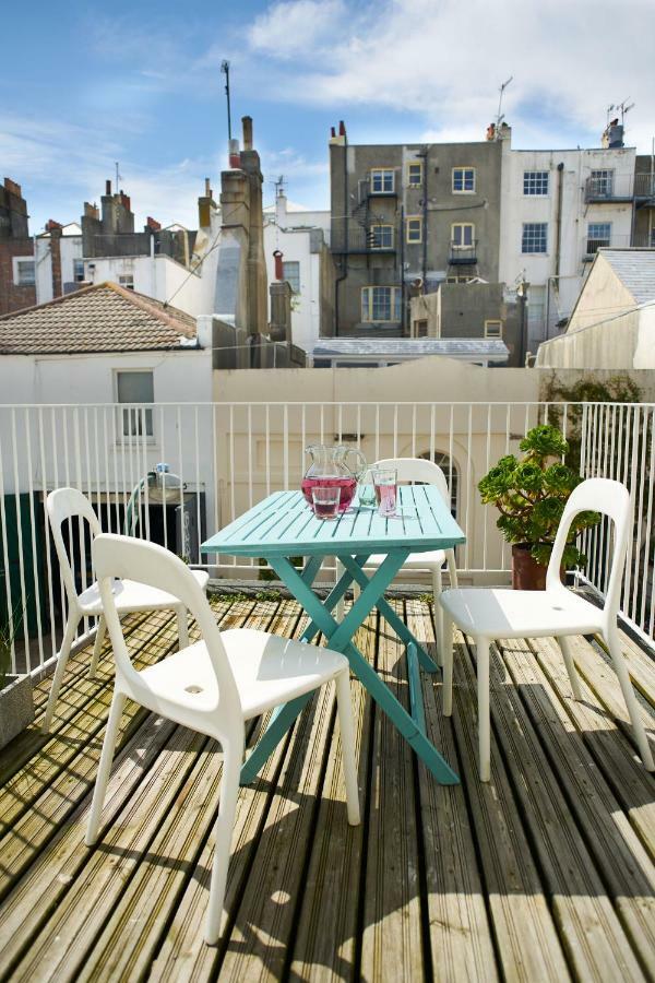 Lovely 4 Bed House 200m From The Holiday home Brighton